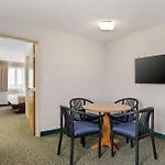Quality Inn & Suites Denver Airport - Gateway Park