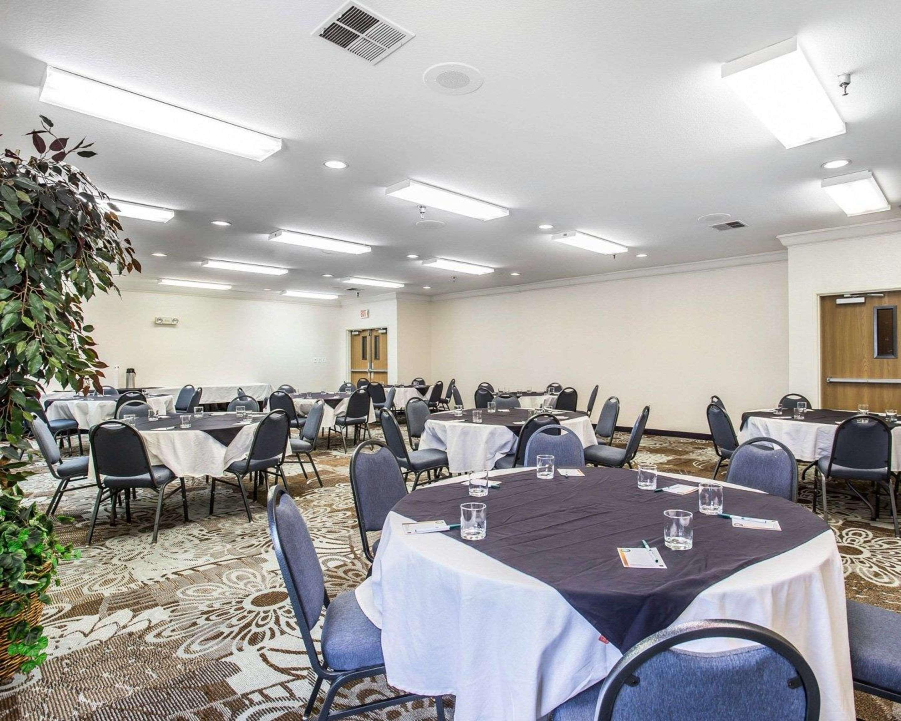 Quality & Denver Airport - Gateway Park Hotel Aurora