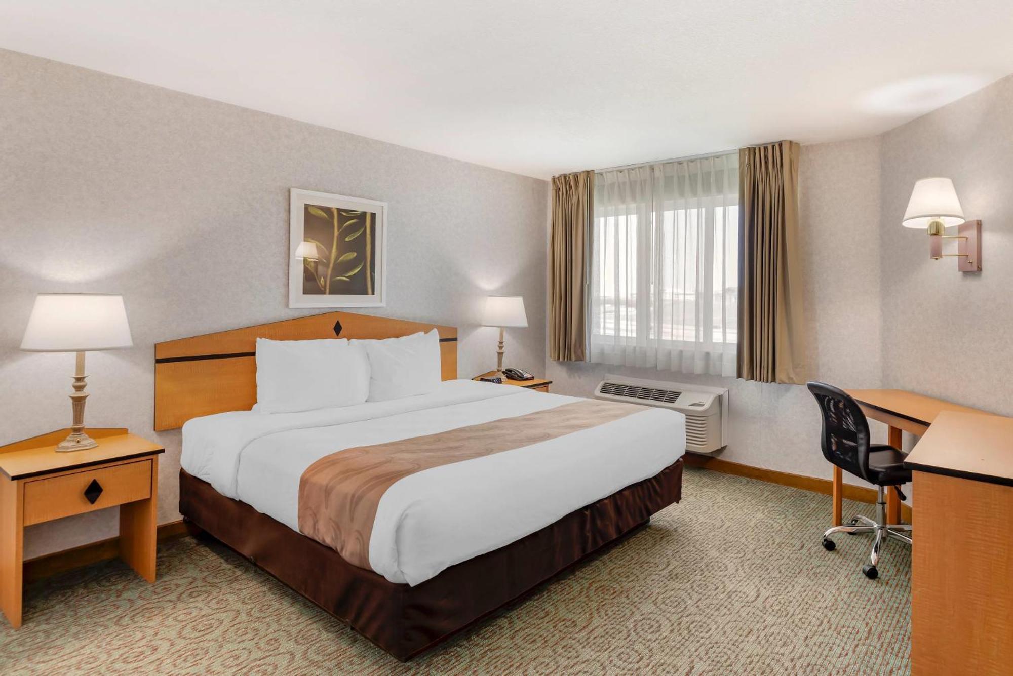 Quality & Denver Airport - Gateway Park 3*